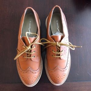 Tan Lace-Up Brogues/ Oxfords. Man tailored